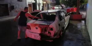 Queman-carro-en-Culiacan
