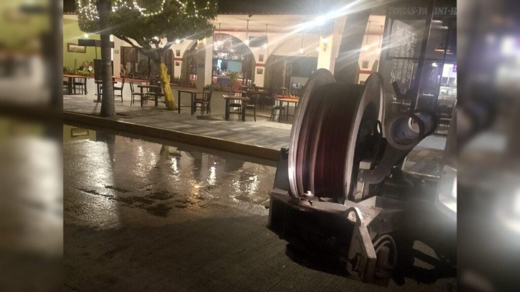 brotan-aguas-negras-en-mazatlan1