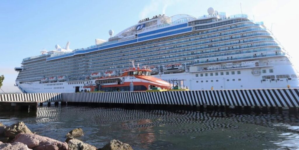 discovery-princess-llega-a-mazatlan
