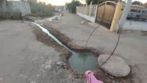 Aguas-negras-en-San-Miguel-Zapotitlan-Ahome-10