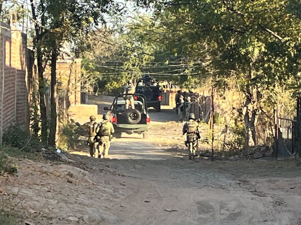 Militares-buscan-explosion-en-el-sur-de-Culiacan-21