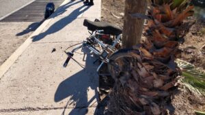 muere-motociclista-tras-accidentarse